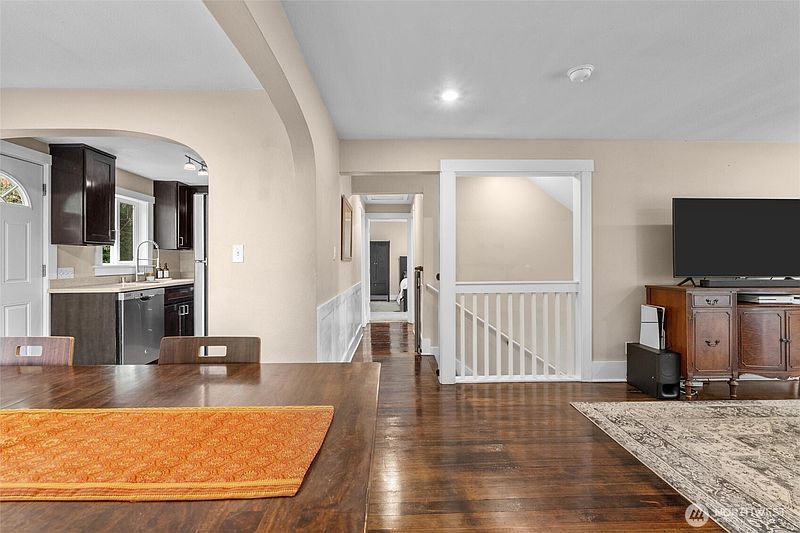 5th image of 10808 53rd Avenue S