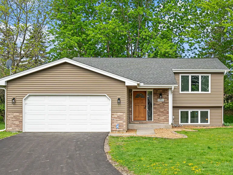 8460 Bittern Ct — Photo 1