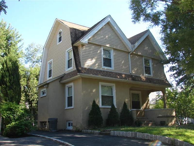 2nd image of 6 Morse Ave