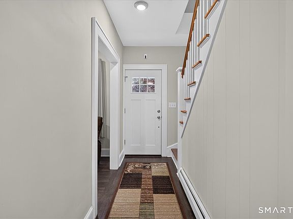 3rd image of 21 Hobson Avenue