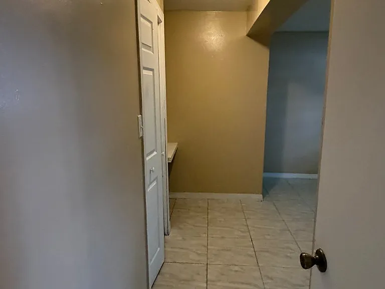 5601 Pierce St — Photo 12