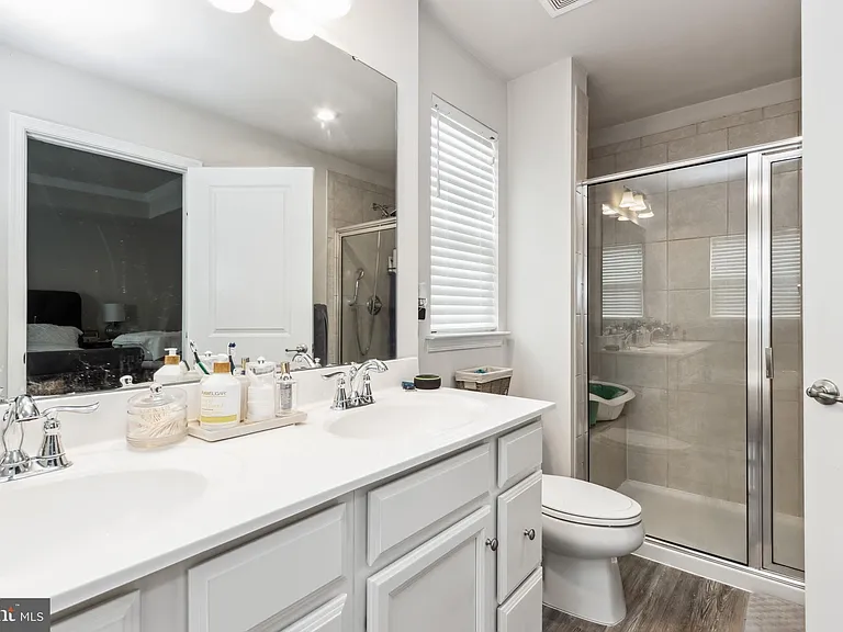 530 View Point Way — Photo 9