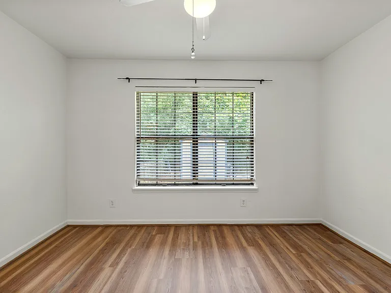 2434 Jolene Ln — Photo 36