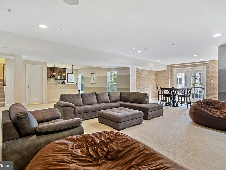 14202 Bentley Park Dr — Photo 40
