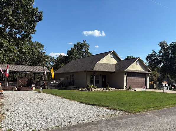 1727 Windsor Dr, Lead Hill, AR 72644