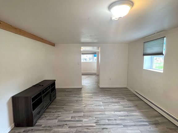 4th image of 21 Chateau Dr #1
