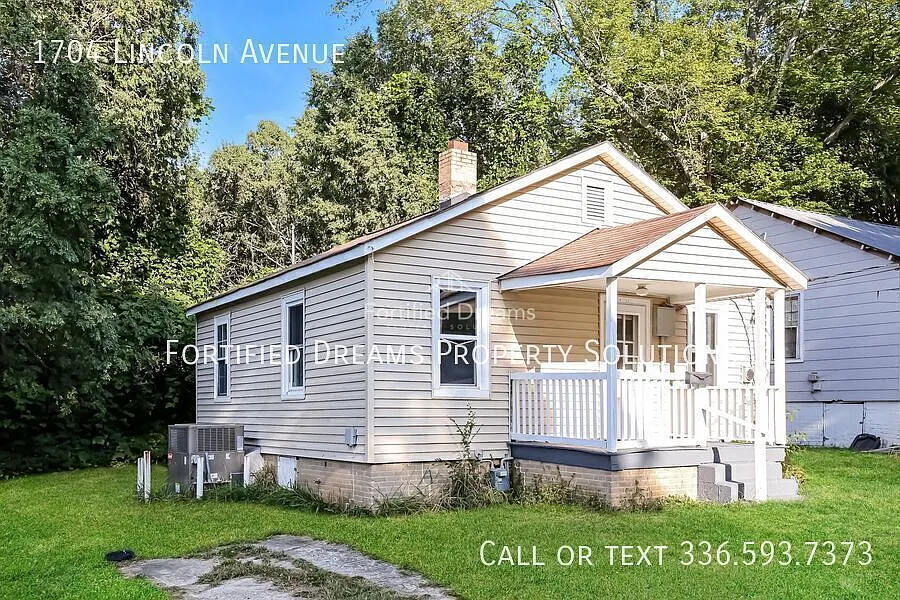 1704 Lincoln Ave