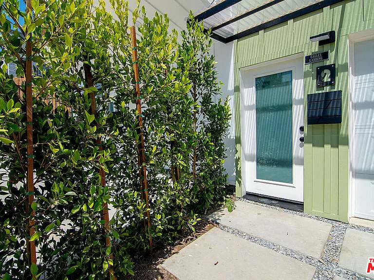 1411 N Tremont St #2 — Photo 5