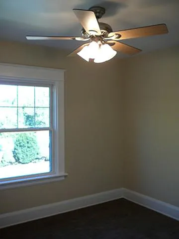 2205 Cleneay Ave — Photo 24