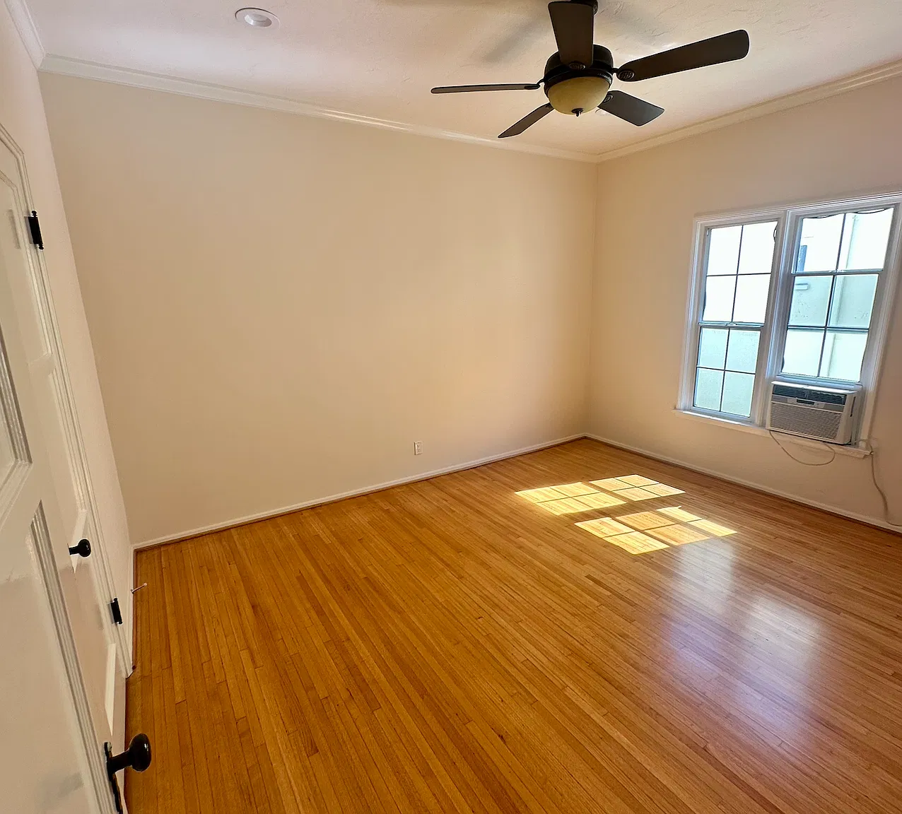 1 bed, 850 sqft, $2,875 — Photo 1