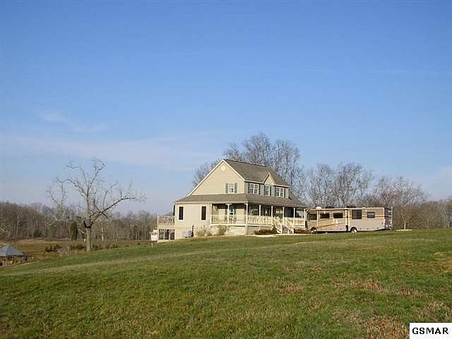 1st image of 2317 Chestnut Hill Rd