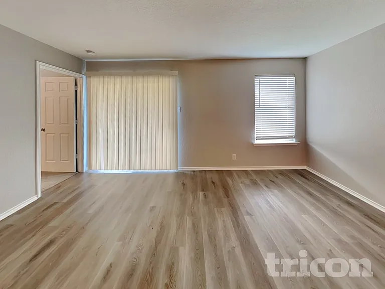 6510 Poseidon Way — Photo 4