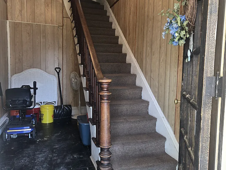 127 Spruce St #2B — Photo 2