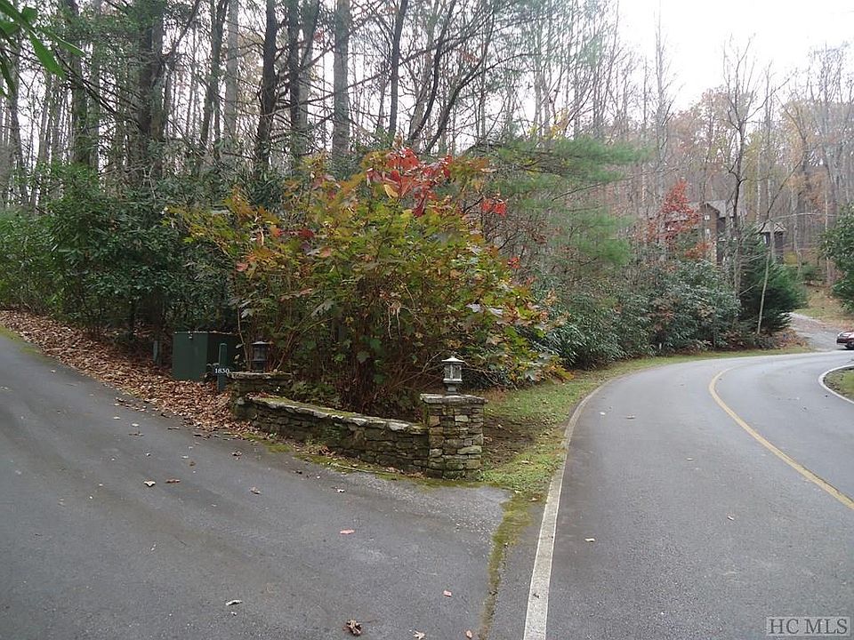 1st image of 90 Black Oak Dr