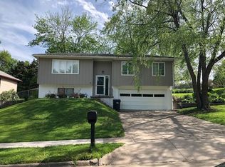 1417 Derwen Dr, Iowa City, IA 52246