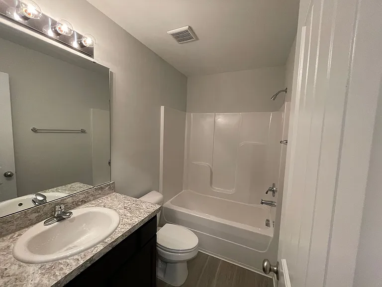 12 Saint Augustine Way — Photo 10