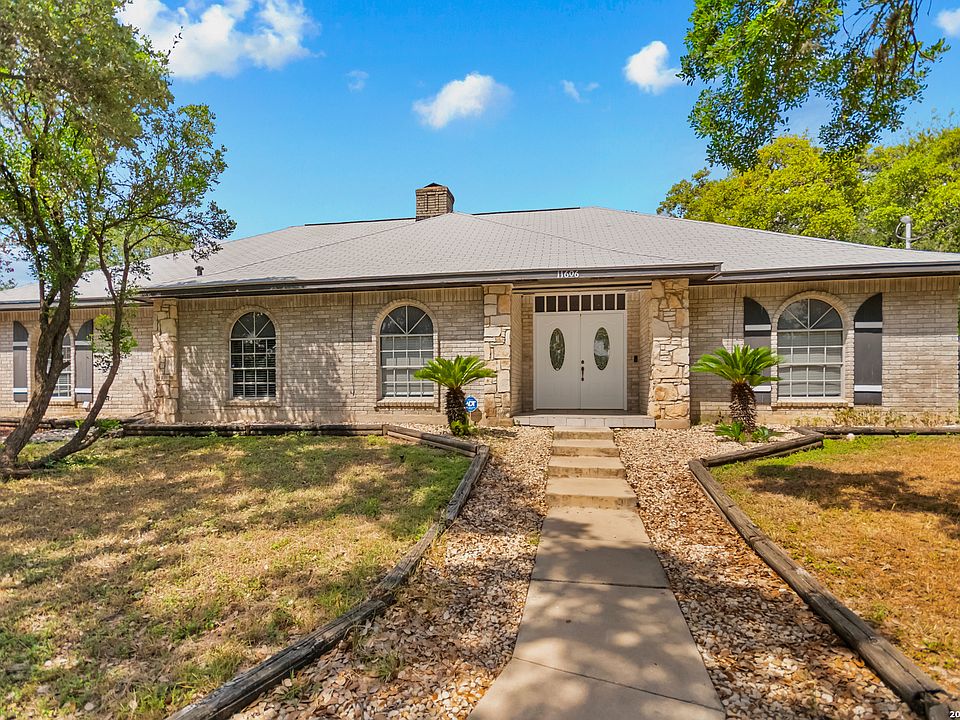 1st image of 11606 PICCADILLY CIR