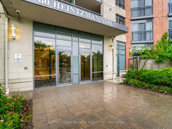 60 Heintzman St #1138, Toronto, ON M6P 5A1