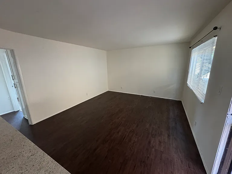 30 W 49th St #3 — Photo 6