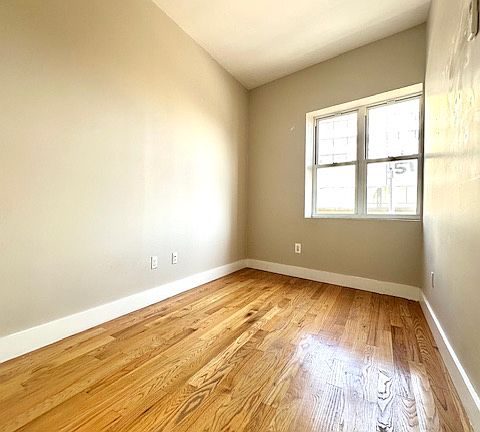 2nd image of 314 Park Ave #3