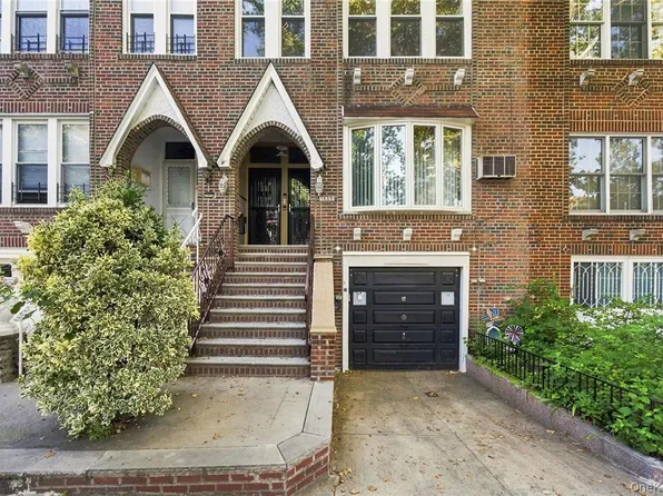 1659 West 3rd Street image 1 of 32