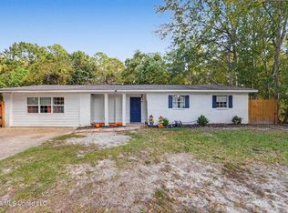 2130 Springwood Rd, Gautier, MS 39553