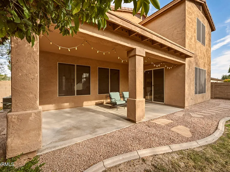 374 N Scott Dr — Photo 19