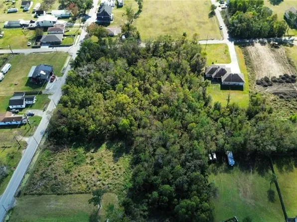 Orleans Way, Marrero, LA 70072