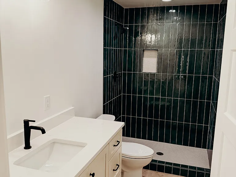 1146 S Lauren Ln #B — Photo 17