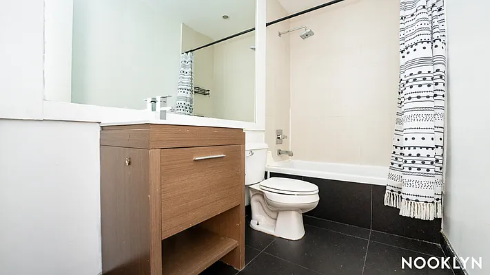 Rented by Nooklyn NYC LLC | media 18