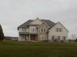 170 Blue Lake Rd, Reinholds, PA 17569