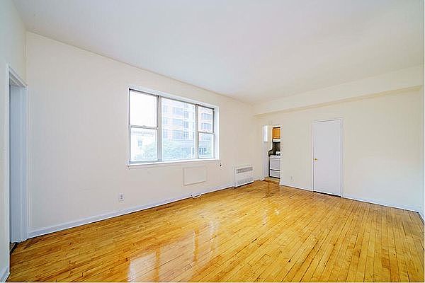 1st image of 245 E 34th St APT 1B