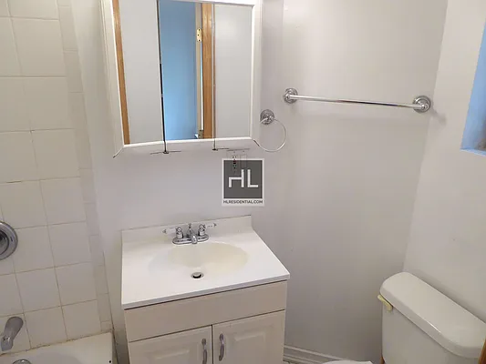 Rented by Highline Residential | media 18