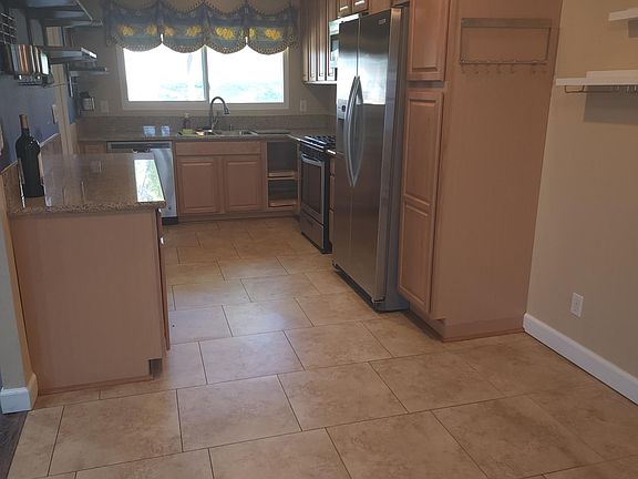 3rd image of 3543 Terrace Dr