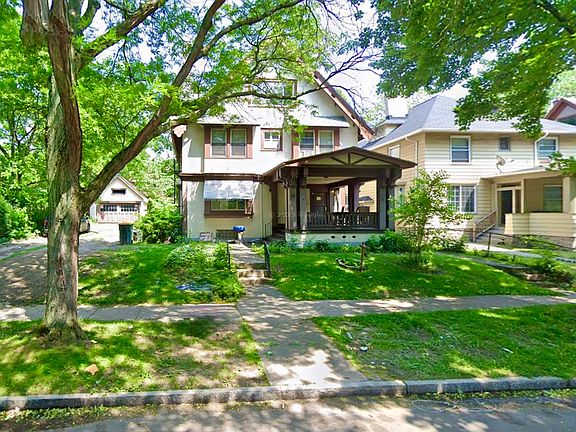 2nd image of 18 Wellington Ave