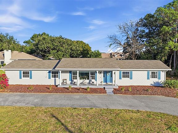 3rd image of 1101 Country Club Rd