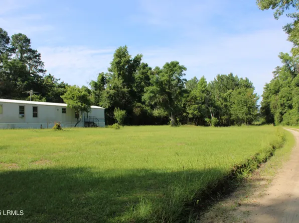 813 Dr Young Rd, Hampton, SC 29924