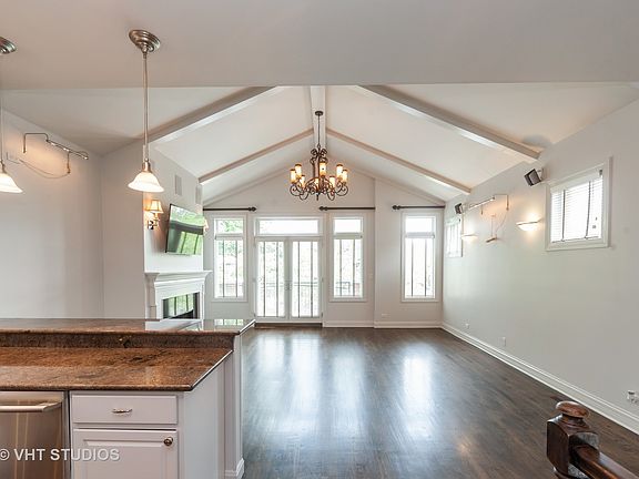 3rd image of 2620 N Mildred Ave #3