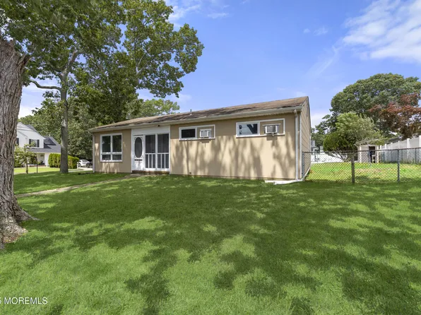 36 Holly Court E, Brick, NJ 08723