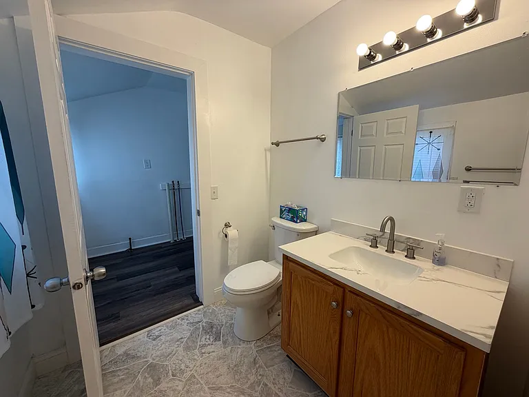 128 Fair St SE — Photo 8