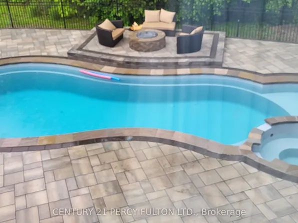 3905 Sideline 14, Pickering, ON L1Y 0B1