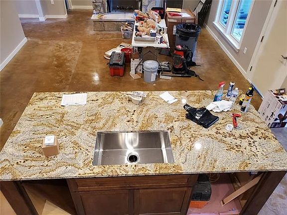3rd image of 13 Birchwood Cir
