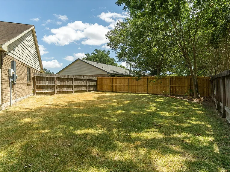 2902 Laurelridge Dr — Photo 26