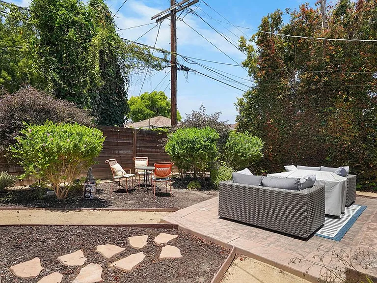 3801 Sutro Ave — Photo 27