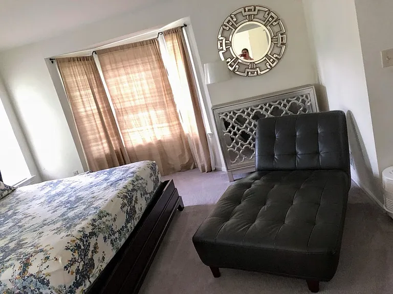 Main bedroom - Pic 3