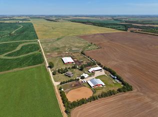 3266 Dove Rd, Abilene, KS 67410