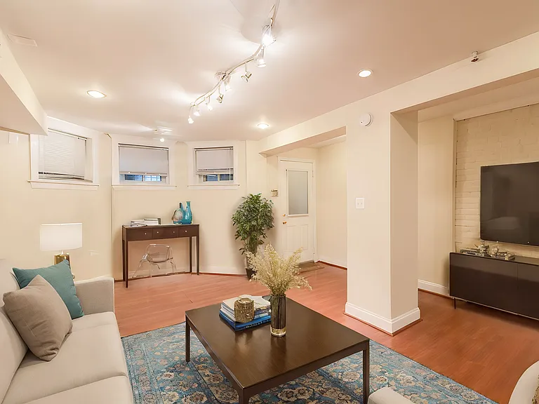 3424 13th St NW #B — Photo 2