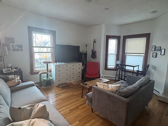 3rd image of 3 Nira Ave #2