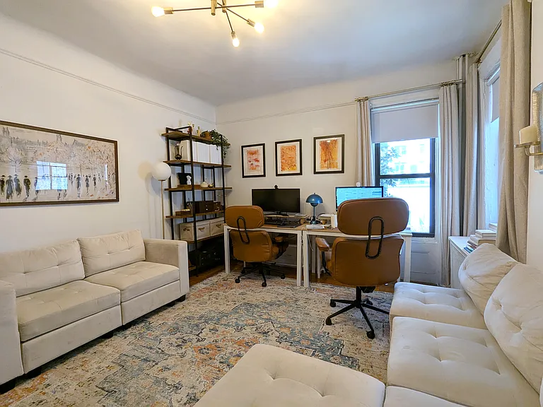 646 W End Ave #4C — Photo 2
