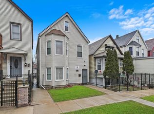 8838 S Marquette Ave, Chicago, IL 60617